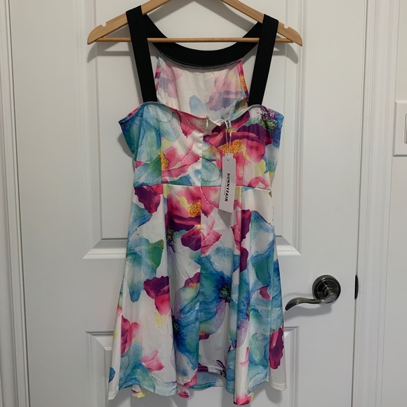 Floral halter dress - Picture 2 of 2